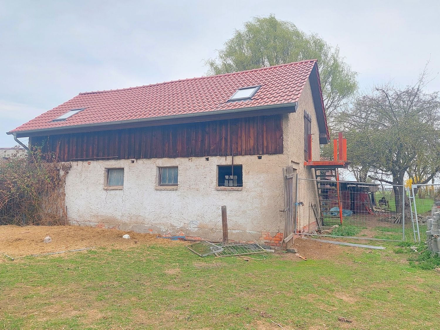 15328 Alt Tucheband: Bauernhaus in Randlage zu verkaufen bei Küstrin